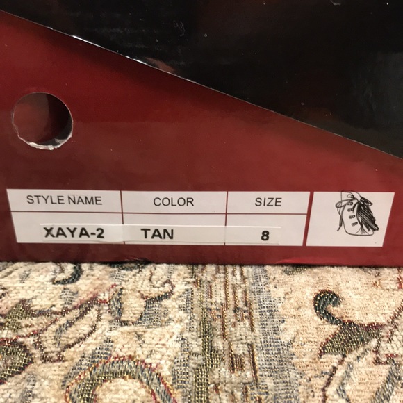 Size 8 Tan Xaya-2 Booties by Liliana - Picture 8 of 8